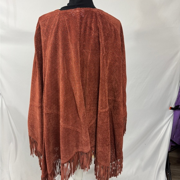 Suzanne Sommers Suede Leather Fringe Poncho - Picture 7 of 12